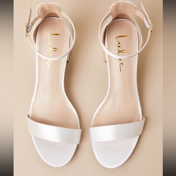 Lulus Harper ivory satin ankle strap heels size 7.5 - Picture 12 of 15